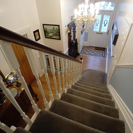 Bed and Breakfast Grosvenor House - Onsite Free Parking Ilfracombe Esterno foto